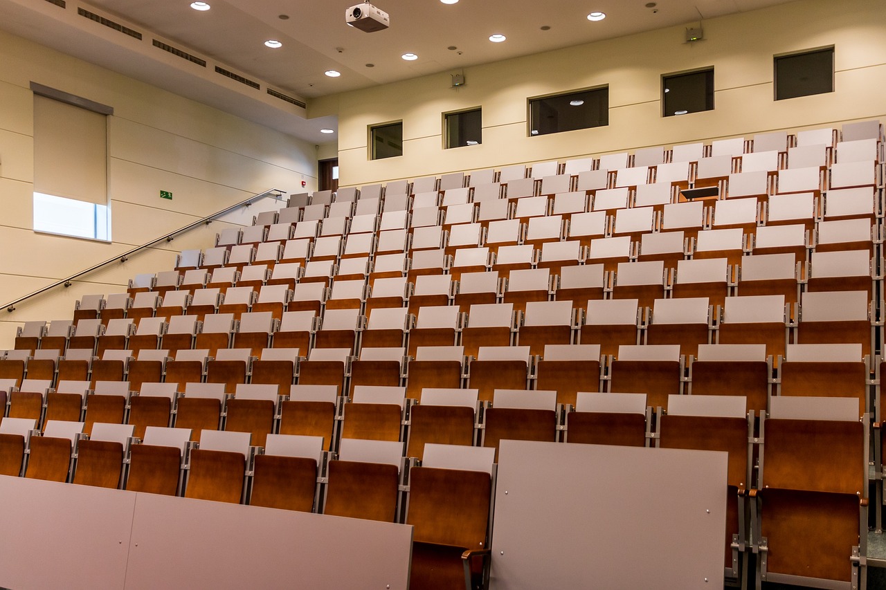 中国社会科学院大学官网最新动态，学术前沿与教育创新